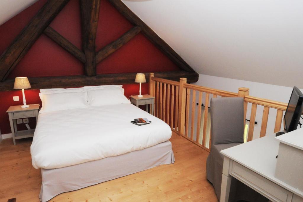Ferienwohnung Les Communs Du Manoir Écully Zimmer foto